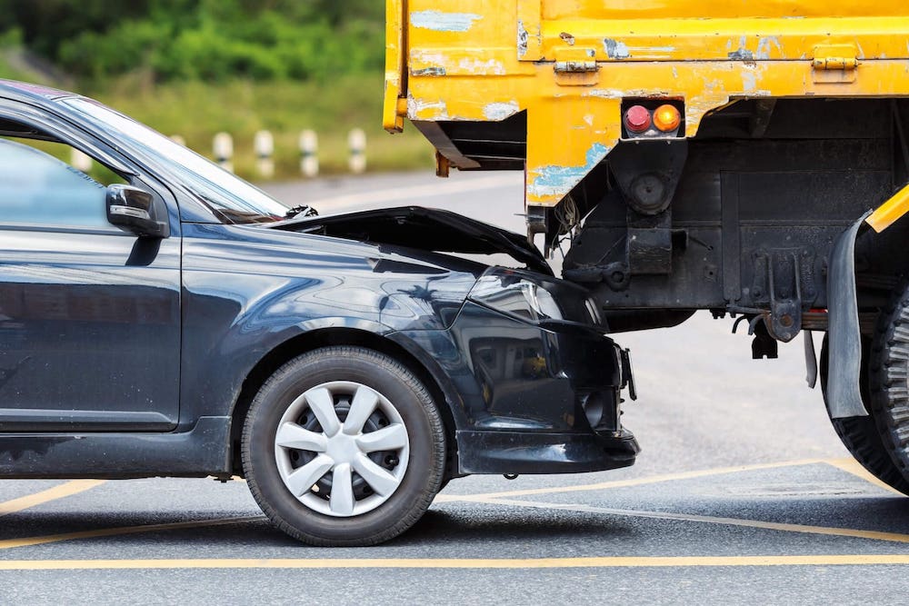 5 Steps To Immediately Take After a Truck Accident | Reasonover Law